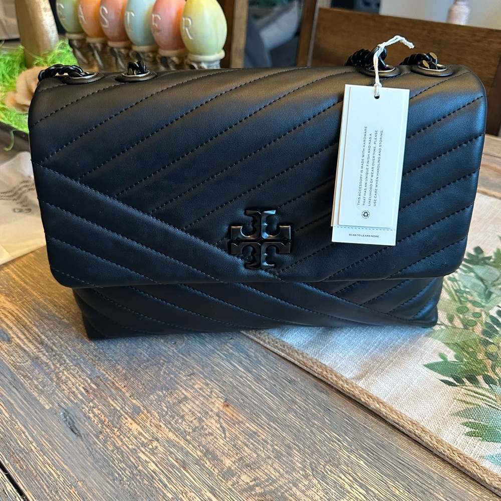 Brand New Tory Burch Kira Chevron Powder Coated Convertible Shoulder Bag.